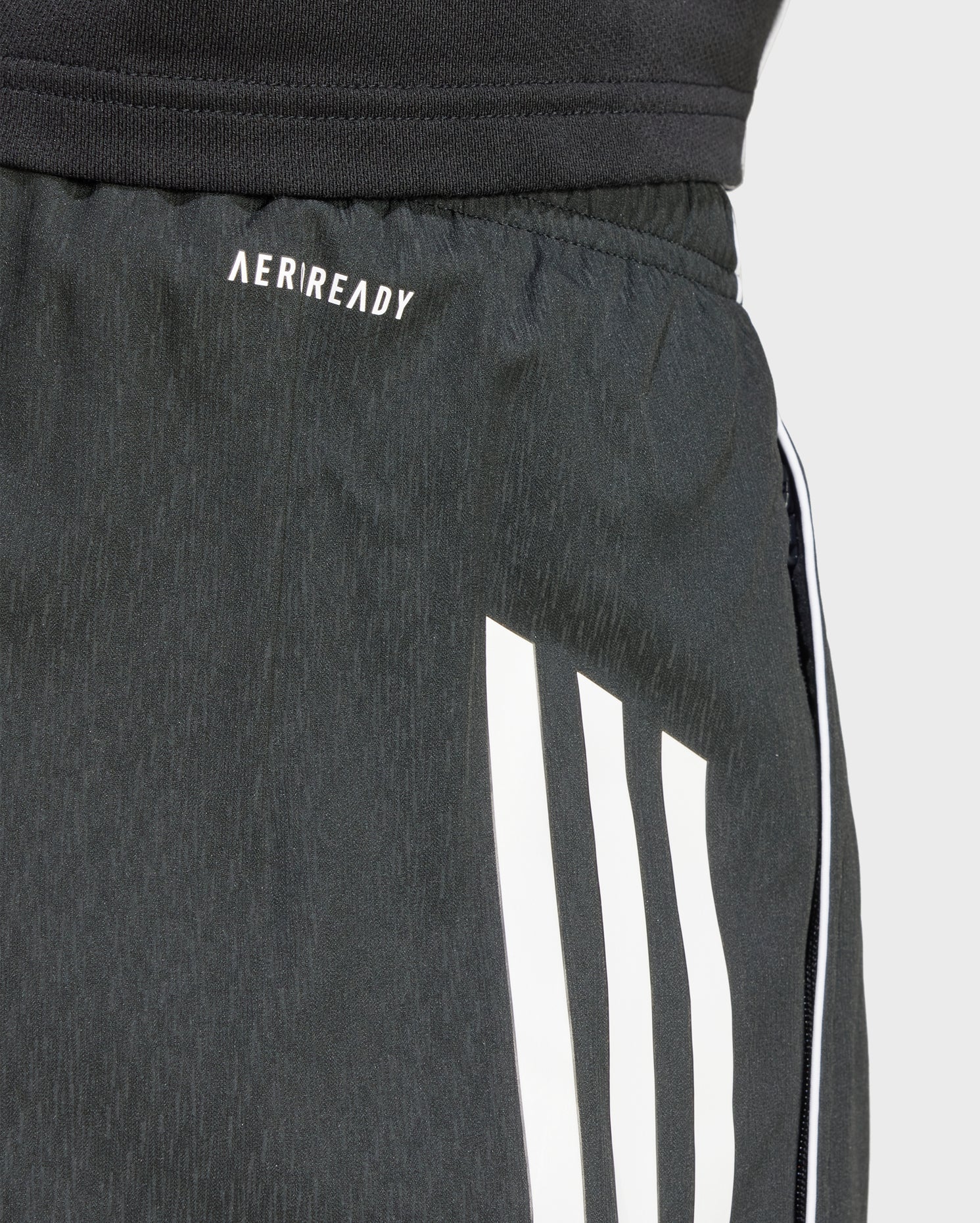 Bermuda Negra Hombre adidas 25-26 - Image 8