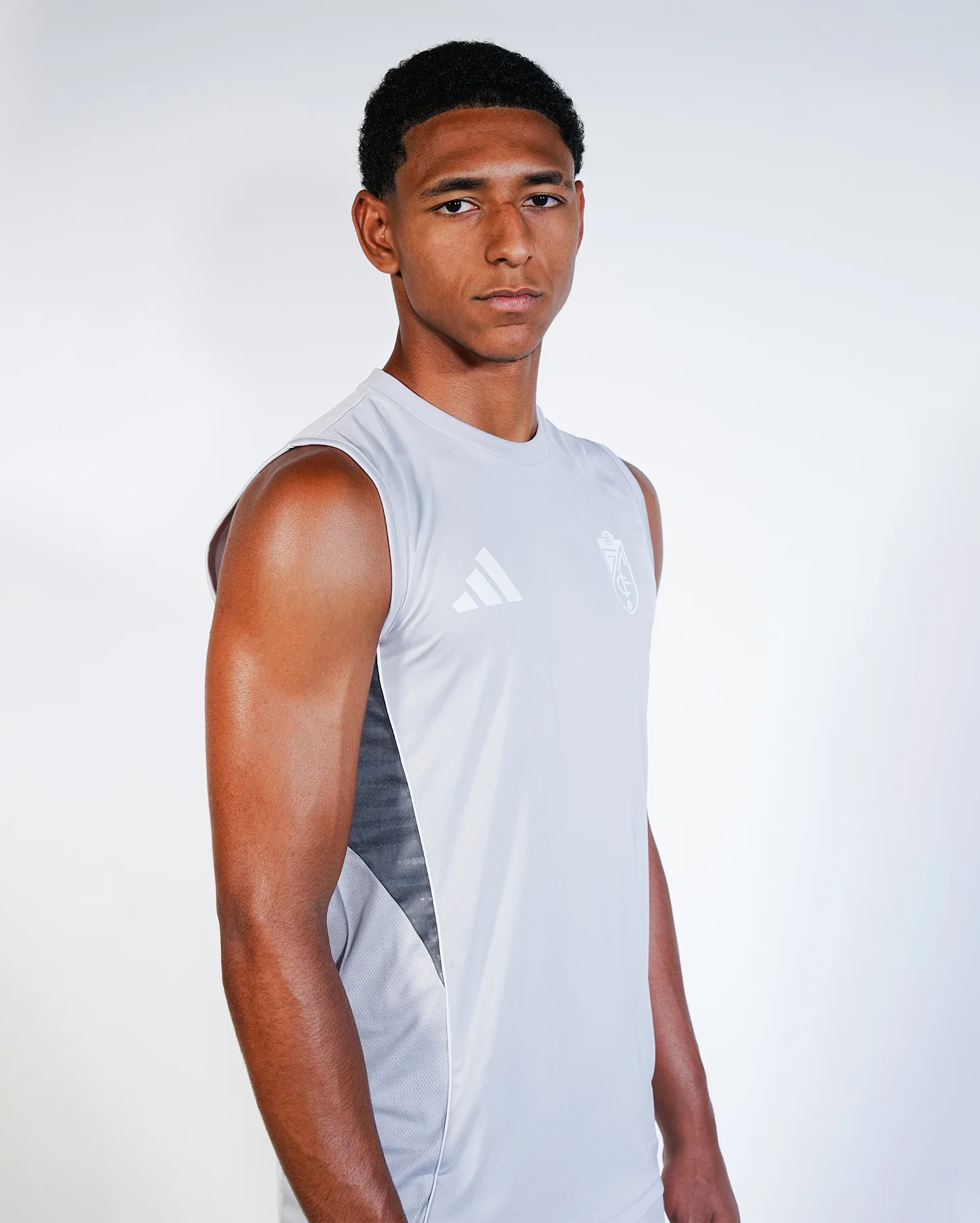 Camiseta Entreno Sin Mangas Gris Hombre adidas 25-26 - Image 3