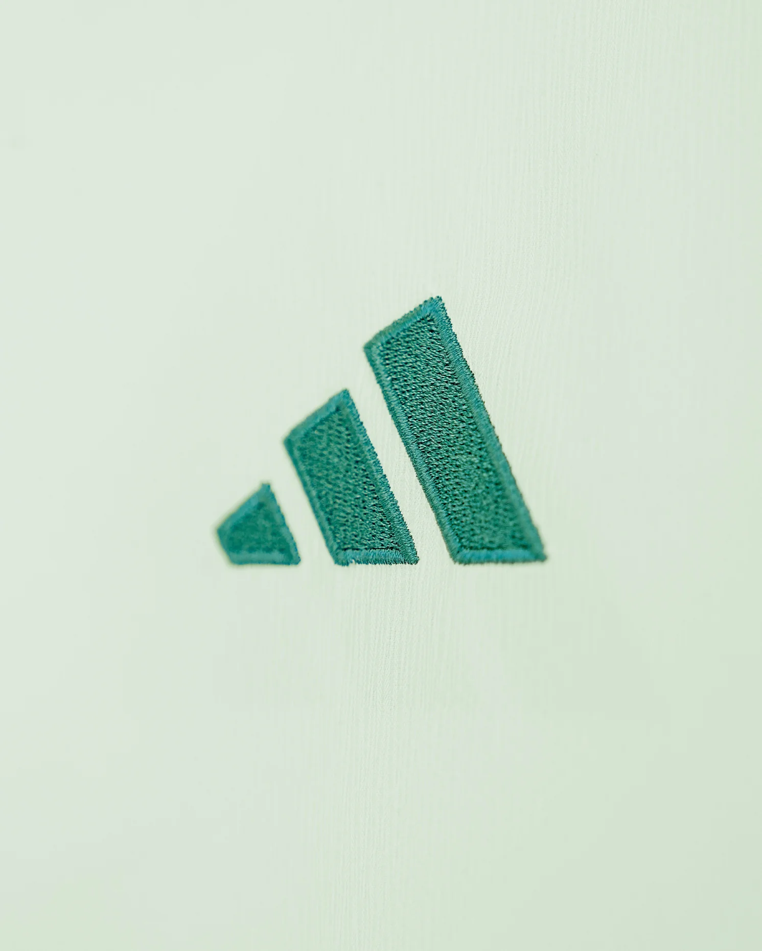 Chaqueta Cápsula Woven Hombre adidas 25-26 - Image 6